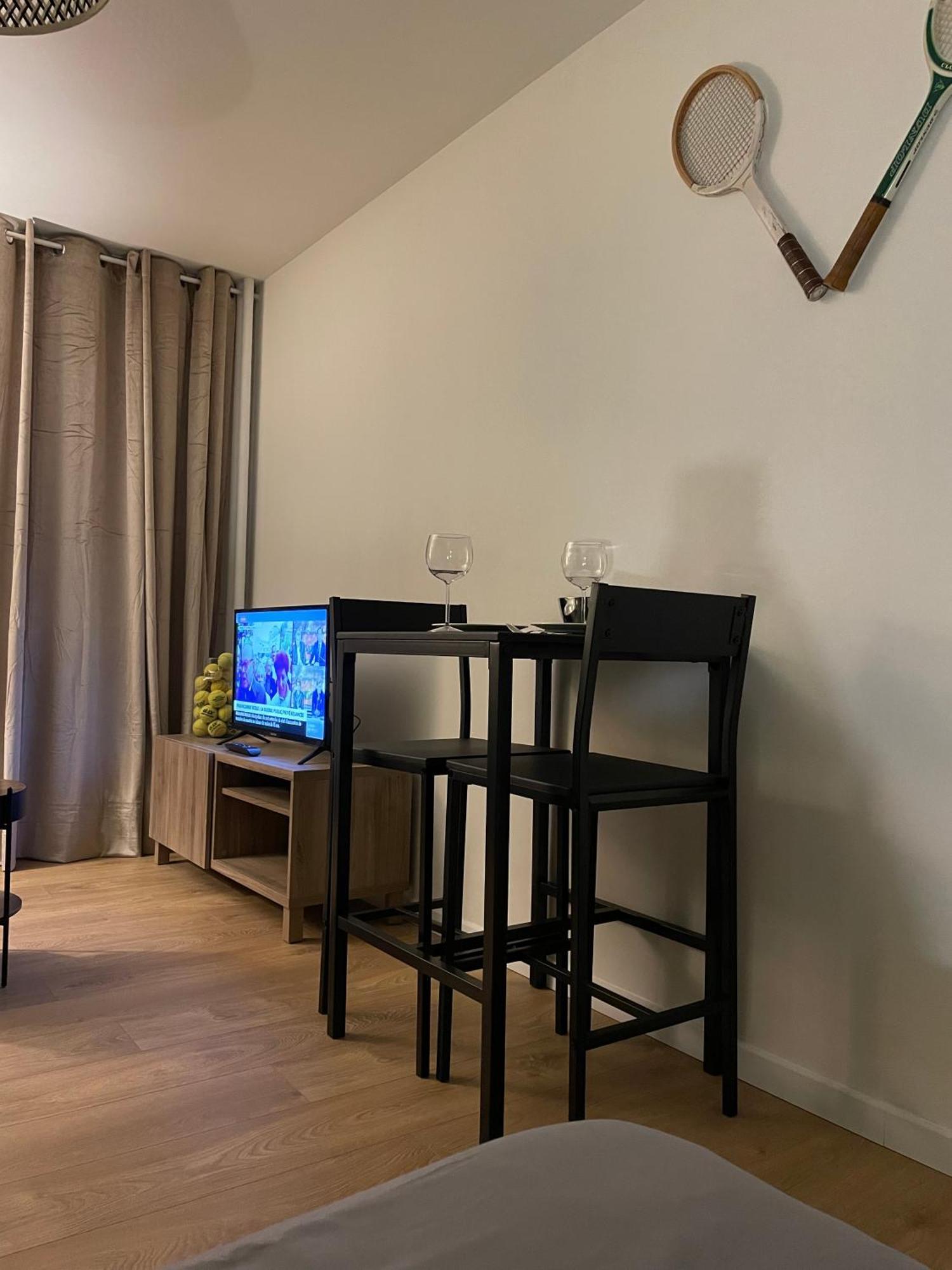 Le Wimbledon Apartment Chalon-sur-Saone Bagian luar foto